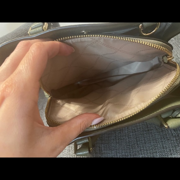 Olive green Michael kors bag! Perfect for spring! - Picture 6 of 14